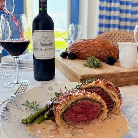 BleuProvenceUS's tweet photo. ✨ A rare culinary moment at Bleu Provence

🥩 Chef Gaspard’s Wagyu Beef Wellington
📅 Sunday, February 1st one night only
🍄 Mushroom duxelles - prosciutto golden - puff pastry
🍷 Perfectly paired with exceptional wines

🔗 https://t.co/HTUW0soGIx

#BleuProvence #BeefWellington https://t.co/HNtJ2tcUsg