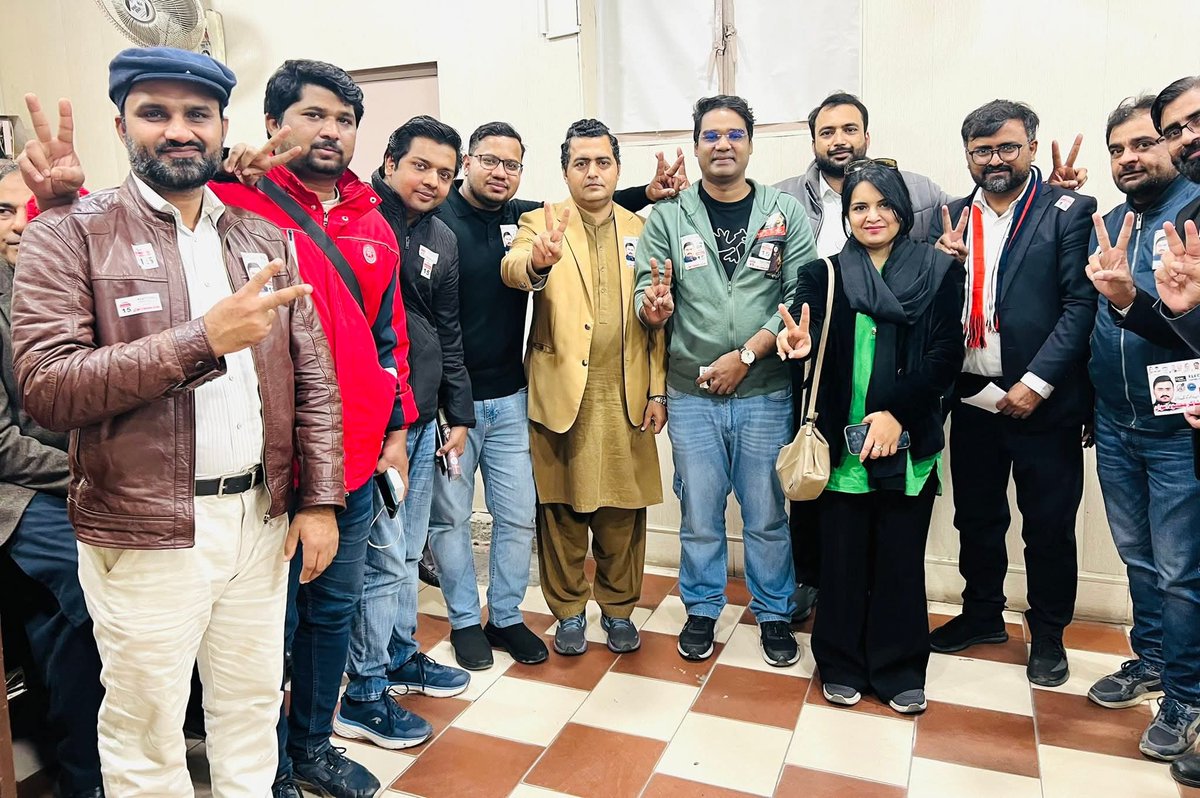 HassamRana_'s tweet image. انشاءاللہ گرینڈ الائنس زندہ آباد 
روزنامہ پاکستان میں ہماری ٹیم 
#LahorePressClub #election2026 #25January @AzbaAbdullah @pasha_samina @ShakirAwan88 @AzbaAbdullah