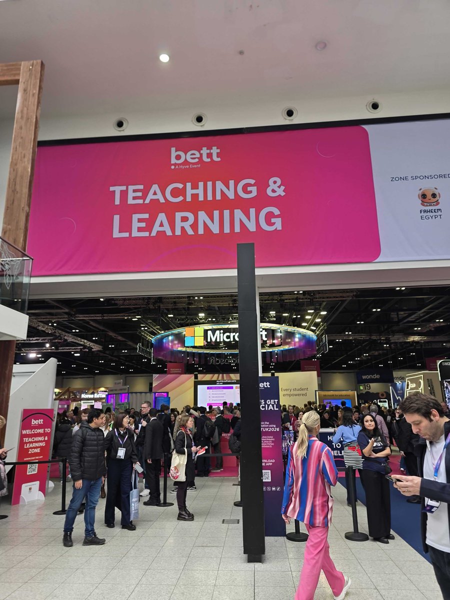 Code Avengers tweet media