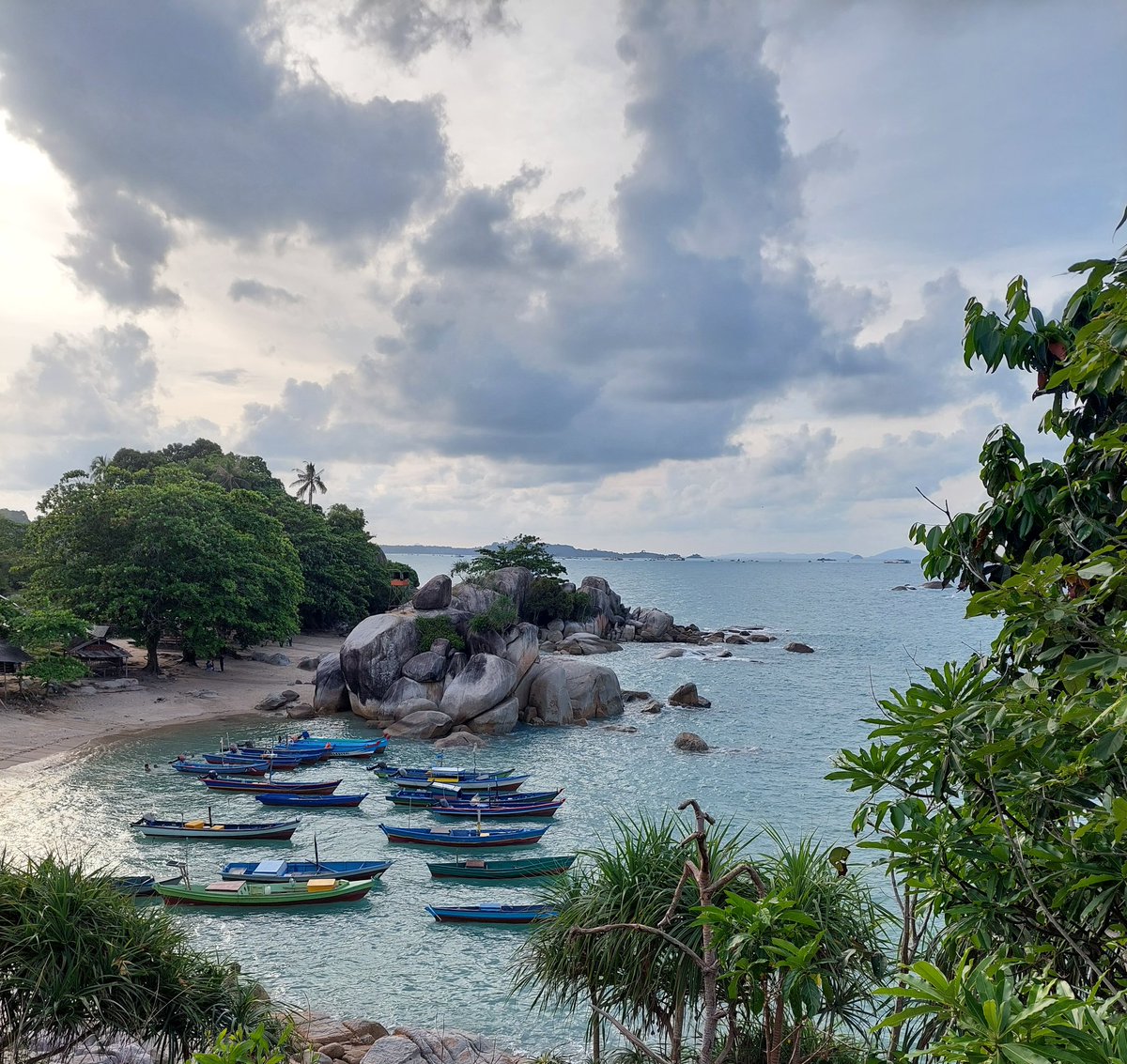 moacked's tweet image. Kangen liburan ke bangka maksudnya