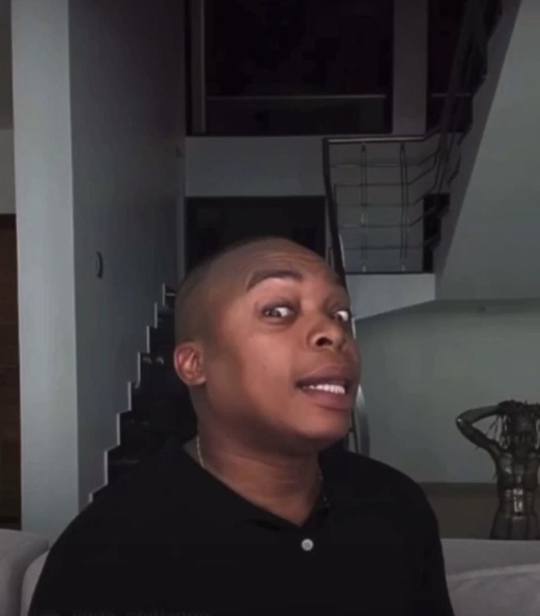 Teu miguxo a olhar pra tua madame :