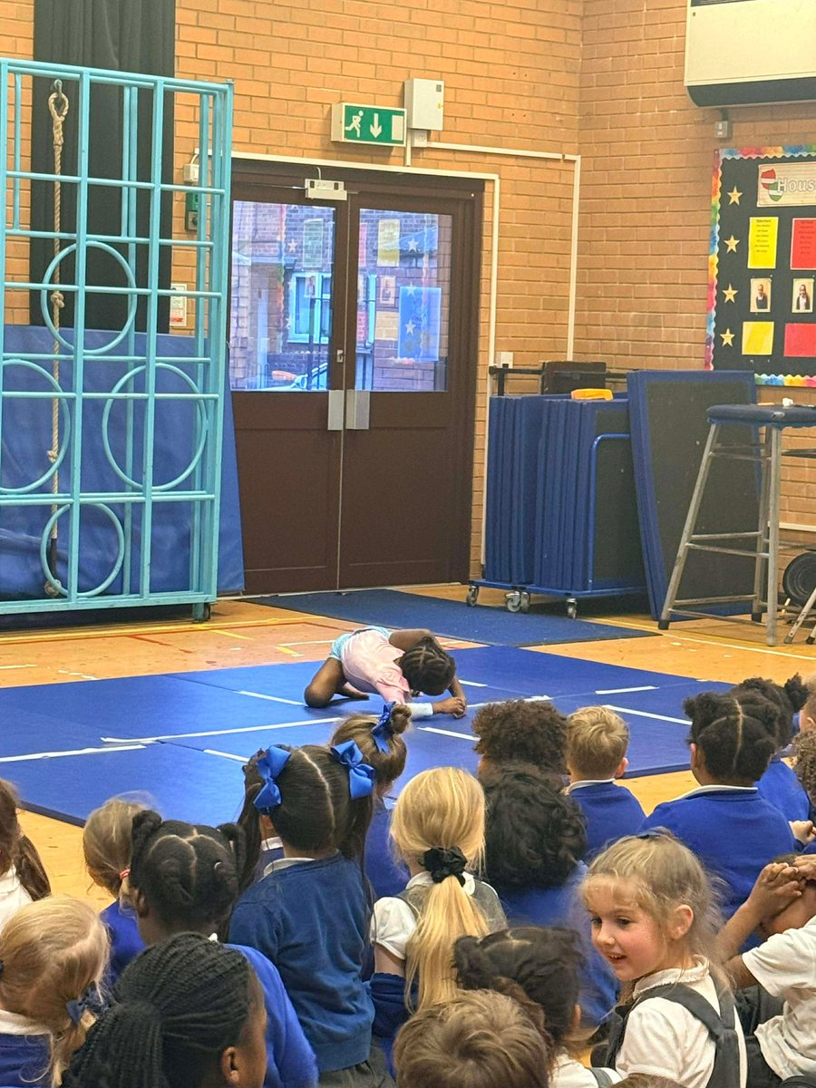 This week we had some wonderful talents in Reception, with our semi finalists, Arthur and Kanyinsola showing off their fabulous dancing and gymnastic skills.