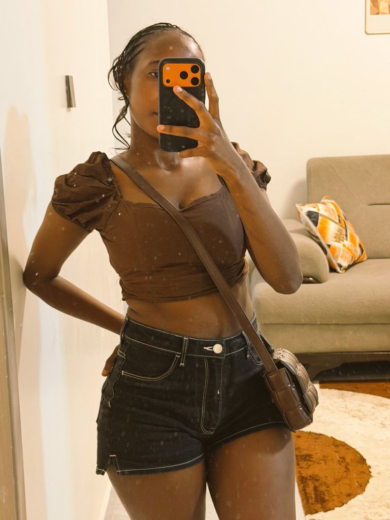 materialgurlv's tweet image. Habari zenu🙂‍↕️