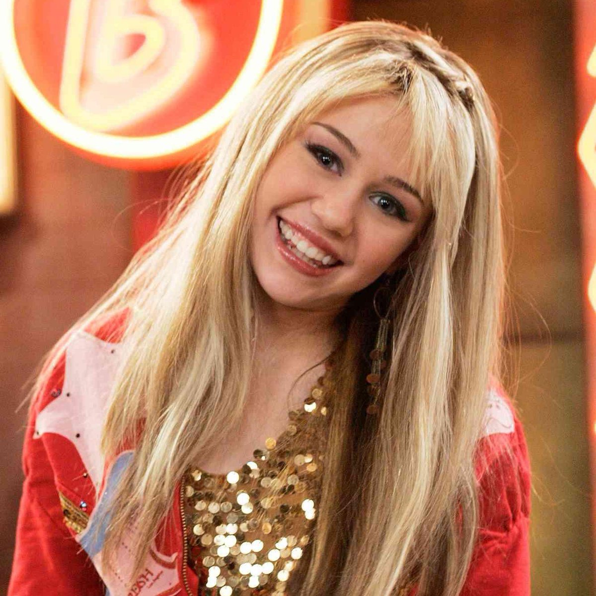 malibuwmiley's tweet image. wait WHAT ?!?!?