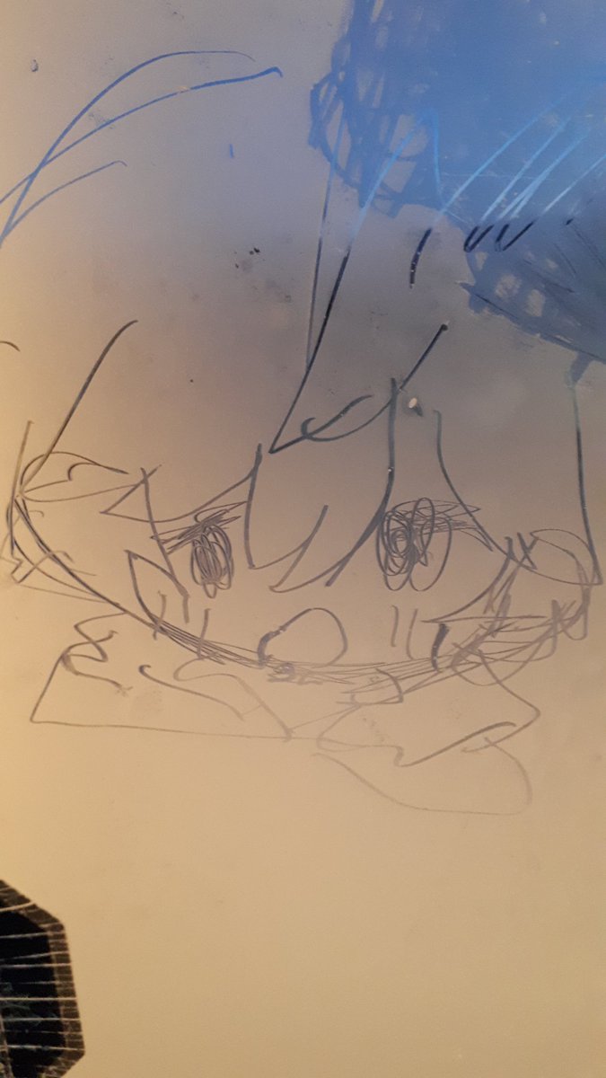 lif's tiny hand tweet media