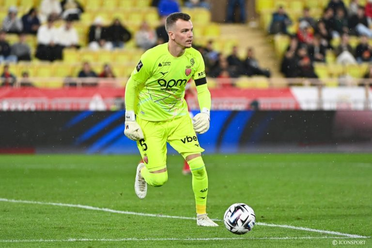 AlyumdrA's tweet photo. #ASMonaco 🔴⚪️ #ASM_Stats
Résultats des 17 frappes cadrés reçus par #Kohn depuis son retour aux cages (L1+LDC) :
▪️ Bellingham (0.93xG) ⚽️
▪️ Vinicius (0.14xG) ⚽️
▪️ Mastantuono (0.16xG) ⚽️
▪️ Mbappé (0.88xG) ⚽️
▪️ Mbappé (0.09xG) ⚽️
▪️ Dermane (0.90xG) ⚽️
▪️ Makengo (0.20xG) ⚽️
▪️ Dieng (0.29xG) ⚽️
▪️ Dieng (0.05xG) 🧤
▪️ Karabec (0.06xG) 🧤
▪️ Abner Vinícius (0.13xG) ⚽️
▪️ Morton (0.02xG) 🧤
▪️ Tolisso (0.07xG) 🧤
▪️ Sulc (0.07xG) ⚽️
▪️ Maitland-Niles (0.02xG) 🧤
▪️ Sulc (0.72xG) ⚽️
▪️ Moreira (0.12xG) 🧤
⚽️ 11 Buts pour 4,51 xG
🧤 6 arrêts pour 0,34 xG
🥅 35% d’arrêts