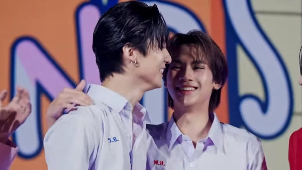 Snapjustsmile's tweet image. congratulations นะครับ! 💘
รอดูผลงานซีรี่ย์นะครับบบ ภูมิใจในตัวเองเยอะๆกันได้เลยนะ พวกแกเก่งกันมากๆ ㅠㅠ  @rryjinnn @chira_patt 
 
DMD FINAL STAGE
#DMDFriendshipSS3finalEP
#ริวจินแพทจิ #ryujinpatji