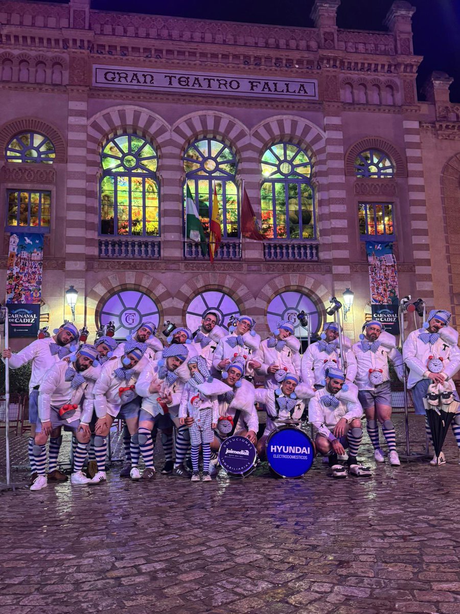 Gracias por todo el cariño que estamos recibiendo, seguimos aprendiendo, y disfrutando de esta bendita pasión.

Con todo nuestro respeto, y todo nuestro afecto, ayer la chirigota ‘Los narcolépticos’ tomó vida y ya es tuya, Cádiz.

#COAC2026