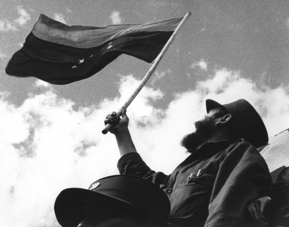 dtcc_ueb's tweet photo. Tras el triunfo revolucionario nuestro Comandante en jefe Fidel Castro realizó su primera visita al exterior a nuestro hermano pueblo venezolano. Nuestros lazos se unen con una fuerza inquebrantable. Solidaridad a Venezuela, Honor y Gloria!
#Cuba 
#PetrolerosPorCuba https://t.co/m0HUnw5j5v
