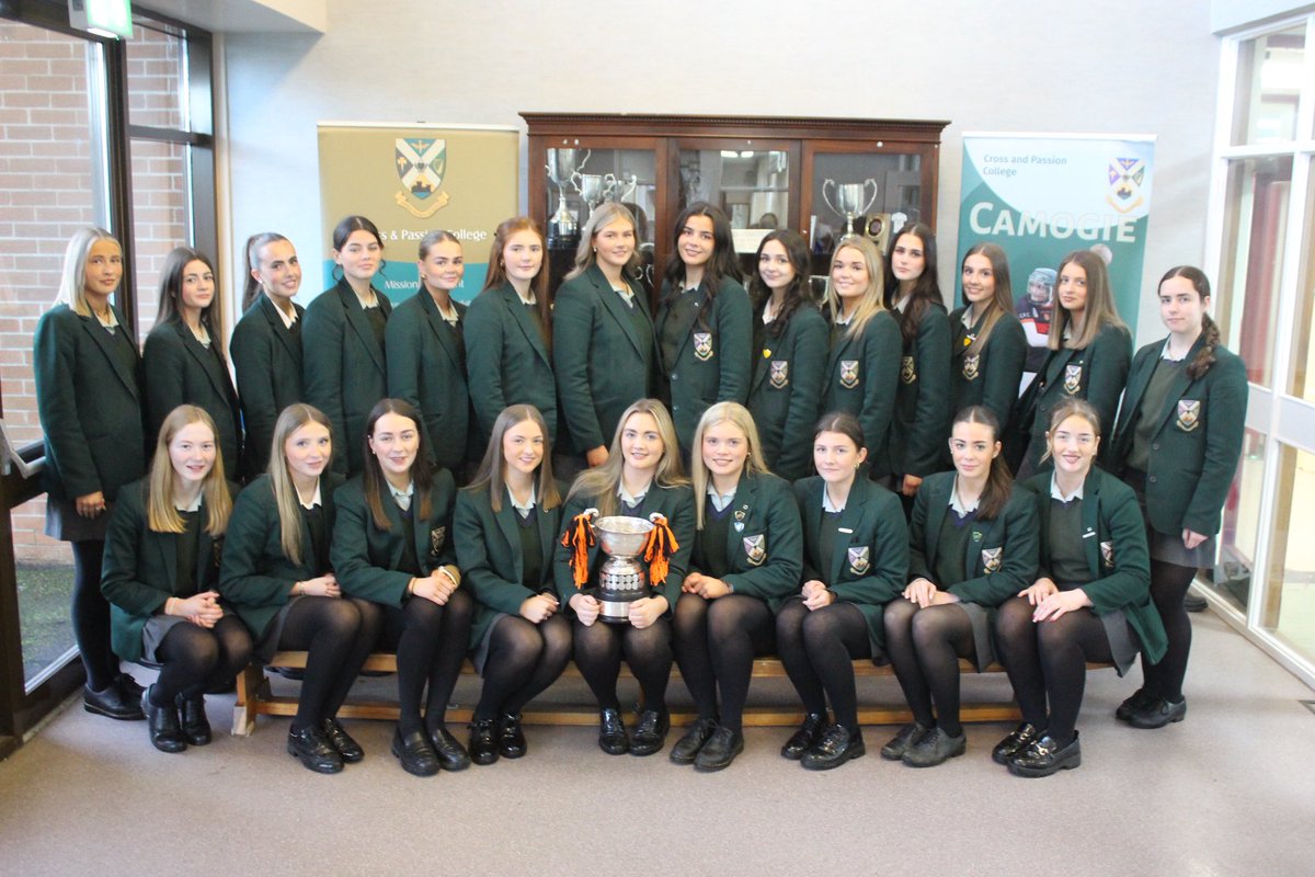 Cross & Passion tweet media