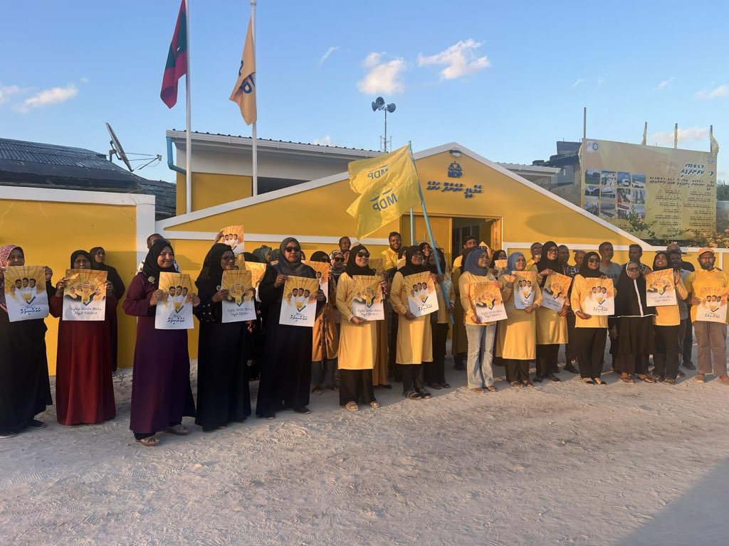 Alichoooo's tweet photo. ތިލަފަތަށް 10 ޕޯސްޓަު ހިއްޕުމުގެ ހަރަކާތުގެ ތެރެއިން ⚖️💛
#Thilafathah10 #MDPKurendhoo #VoteMDP #LocalCouncil2026 https://t.co/WH6AoH6gPT