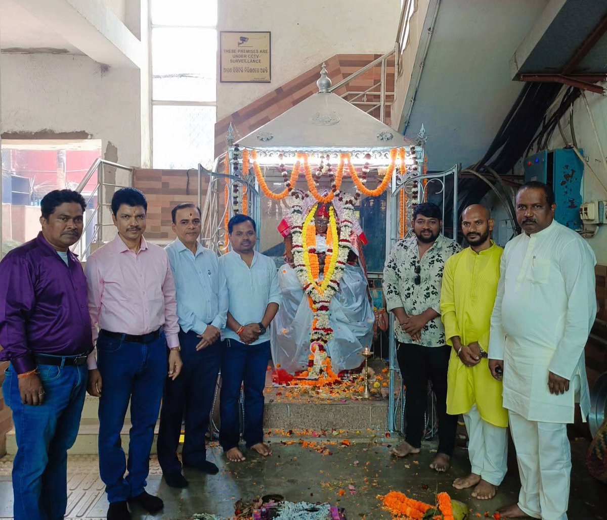 narayansaina's tweet photo. Bhubaneswar Bar Association celebrated Saraswati Puja with devotion, unity, and collective spirit on the auspicious occasion of Basanta Panchami.
#SaraswatiPuja
#BhubaneswarBarAssociation
#BasantaPanchami
#DevotionAndUnity
#LegalFraternity 🙏 https://t.co/YVlcw1b2OK