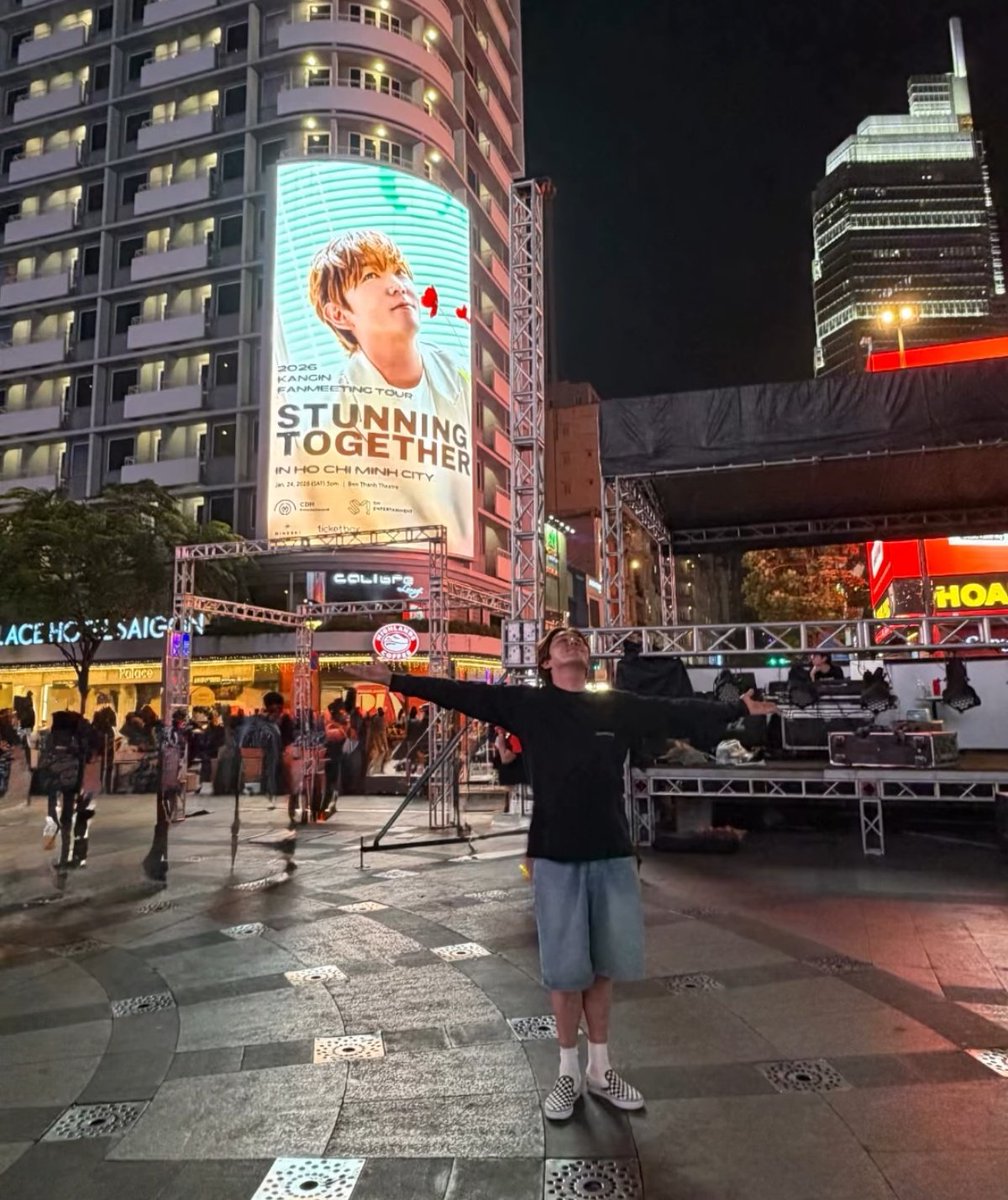 ikki_sj's tweet photo. oh baby, you're so loved 💙🦝 @Himsenkangin https://t.co/Ec1SRG10ew