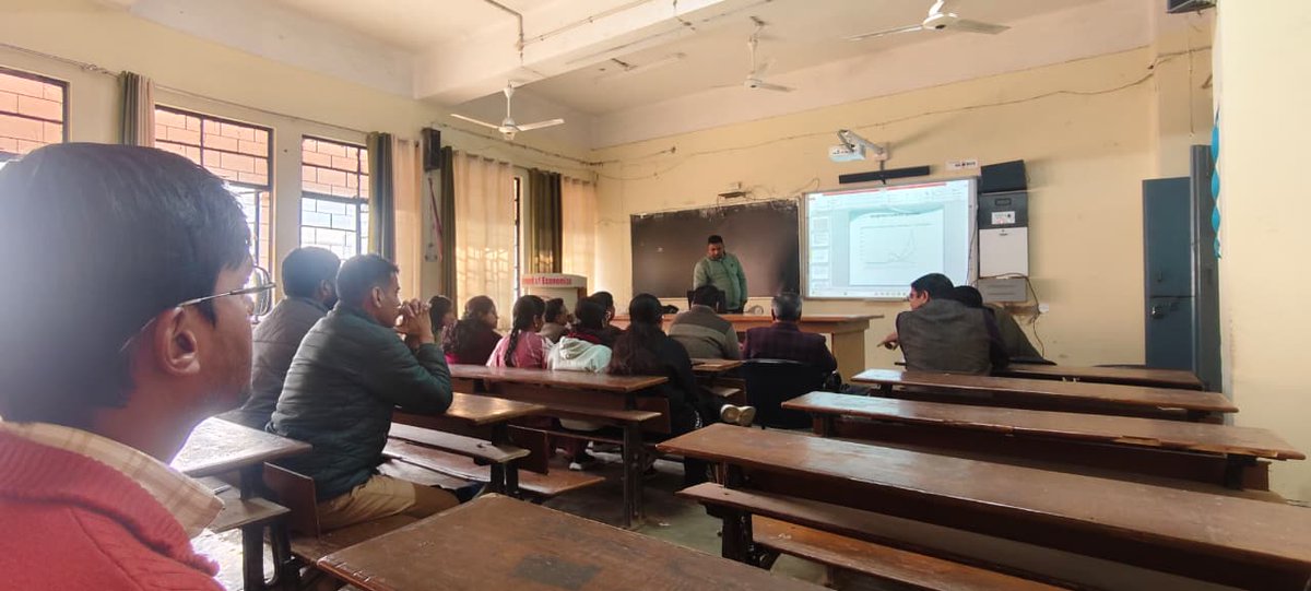 DduUniversity's tweet photo. Pre-submission presentation of Ph.D Thesis by Kamal Kishor Gupta, Research Scholar, Department of Economics, working under the supervision of Prof. Karunakar Ram Tripathi.
#Department of Economics https://t.co/eJJo6A9DmC
