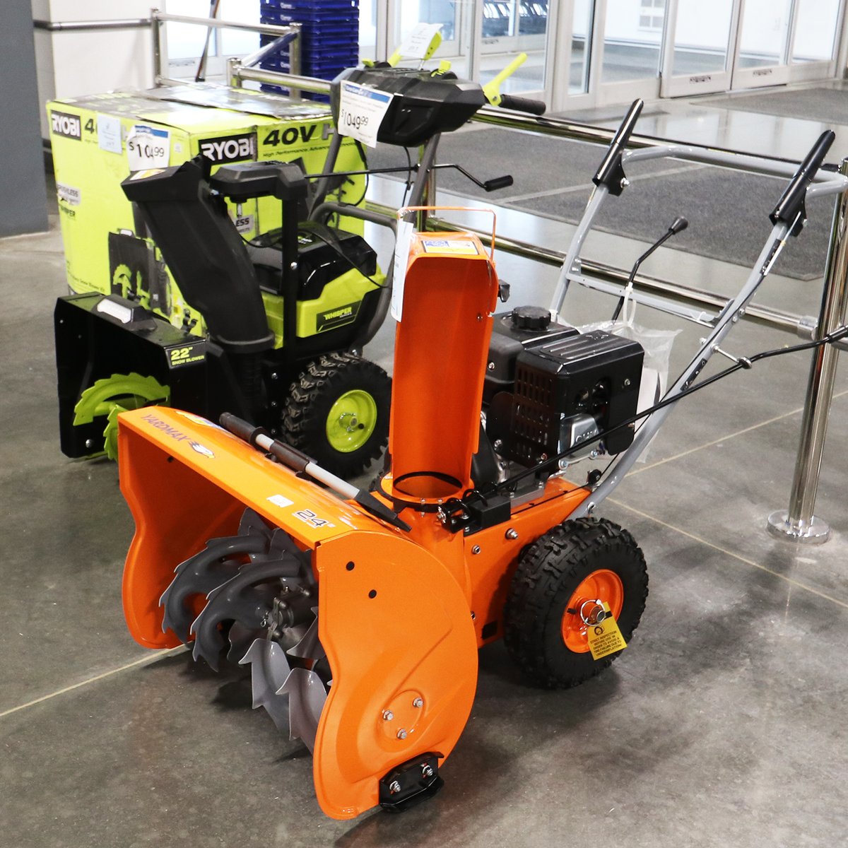 cargolargo's tweet photo. Ready for #snow? 🌨❄☃ Visit Cargo Largo today for big savings on snow melt, sleds, snowplows, generators, &amp; more!! Get it before it's gone! https://t.co/oqP0Eb1p1s