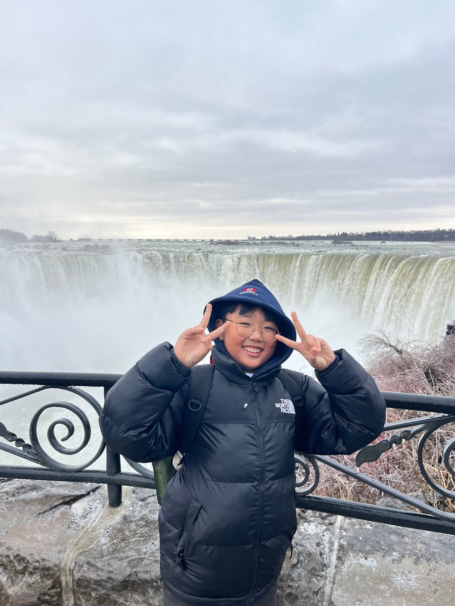 studyinniagara's tweet photo. Welcome to our Korean friends! They are only here for such a short time, but we hope that they made life-long memories and friendships to take back home with them! We hope they enjoyed the snow!  ❄🇰🇷
#southkorea #international #student #education #Canada #snow https://t.co/IyAFIqYGfS