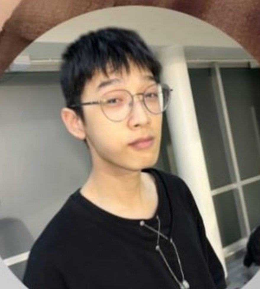 lulooyayaa's tweet image. ถ่ายเน้กแต่ละทีมานชอบทำหน้าดื้อจริง ๆ สมแล้วไอตูดหมึก