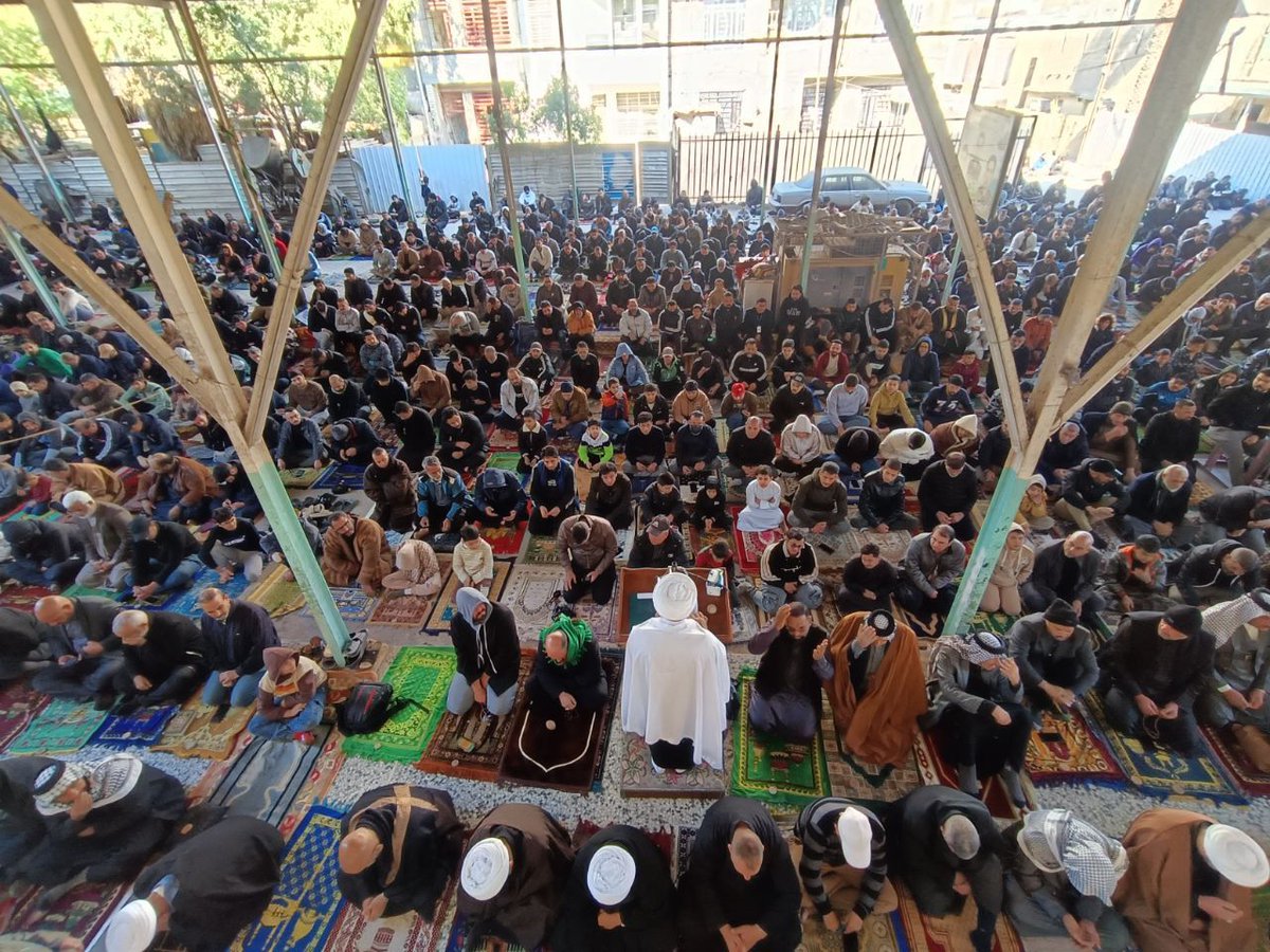 AZIZ_ALI999's tweet photo. لا تكون طاعة الا بطاعة الادنى فلا تكون طاعة النبي الا بطاعة الحسين، يعني انت كيف تطيع النبي، اطع الحسين لتطيع النبي. وكذلك مثلا لا تكون طاعة الائمة (عليهم السلام) الا بطاعة العلماء والحوزة فلا تكون طاعة الاعلى الا بطاعة الادنى. ولا تكون طاعة الحوزة الا بطاعة الوكلاء والمبلغين https://t.co/RuKHVoYl5O