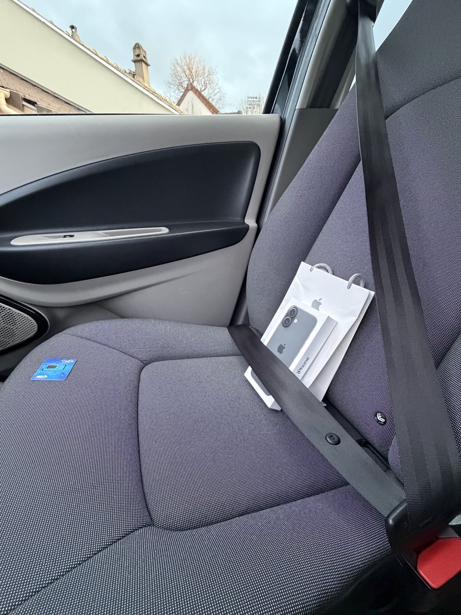 À ce prix là j’suis obligé d’lui mettre la ceinture