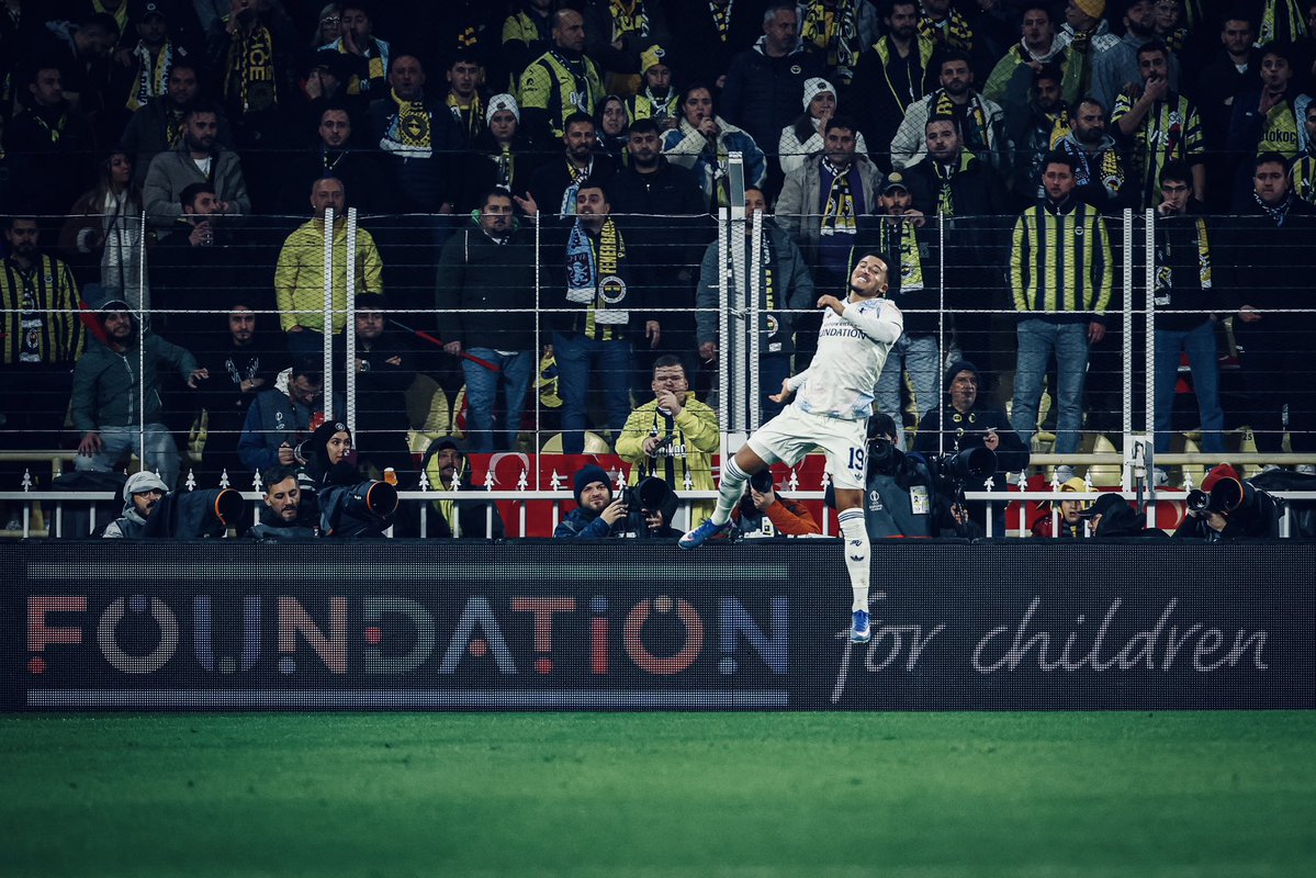 Sanchooo10's tweet image. 