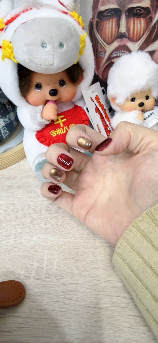 mayakuo330110's tweet photo. #五木就是強
#酒紅有溫度金色帶餘光
#冬季不需要多話只需要分量
#冬季配色 
#美甲紅金 
#WinterAesthetic
#高冷御姐 
#台北體驗 
#冬季審美
#轉發感謝
#馬上發財 https://t.co/MPdeMCQxKR