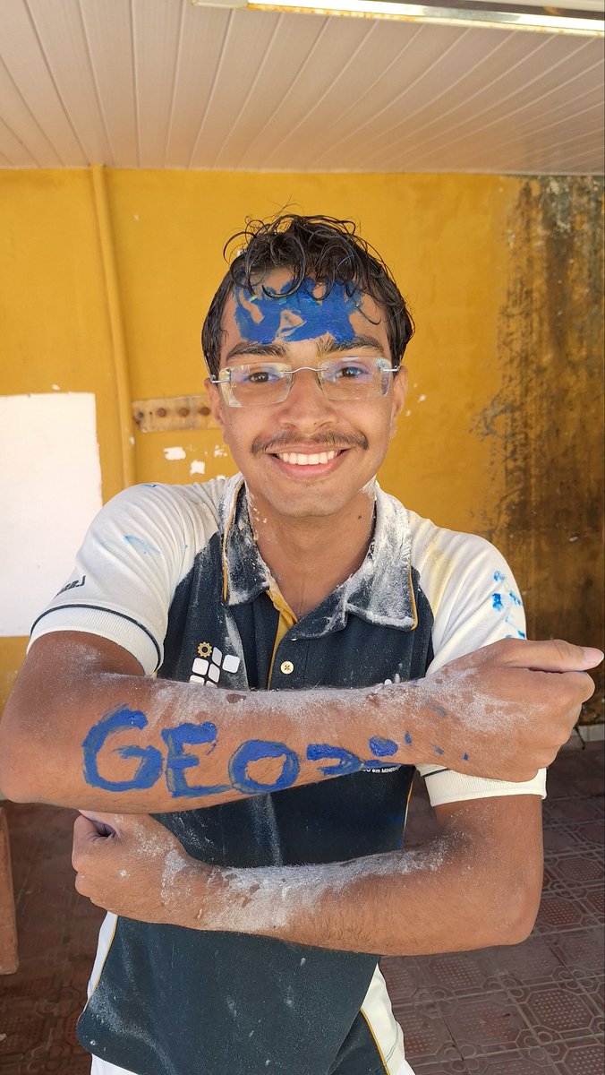 Je_eeff's tweet image. GEOLOGIA USP CARALHO N ACREDITO NISSO