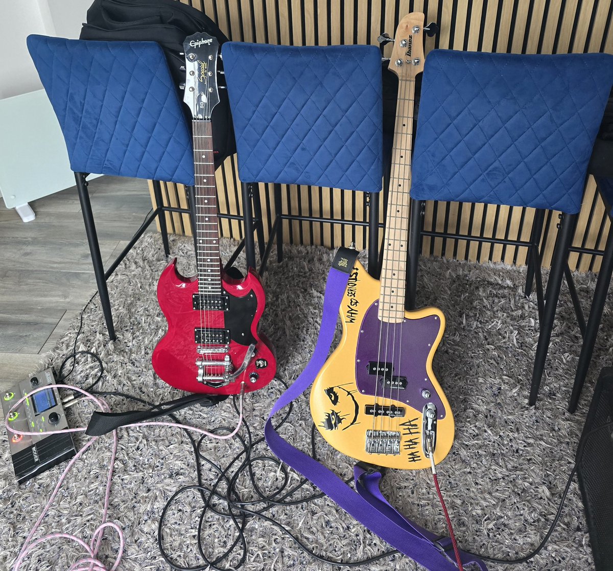 NutKraker's Guitars