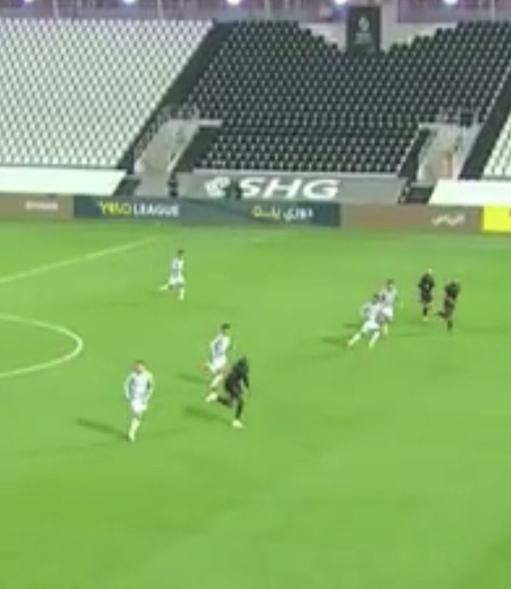 #الدرعية_الطائي 
 لفار. نايم 🤣🤣🤣🤣
 تسلل عيني عينك. ماهذا حتى يلو صابته عدوى😎