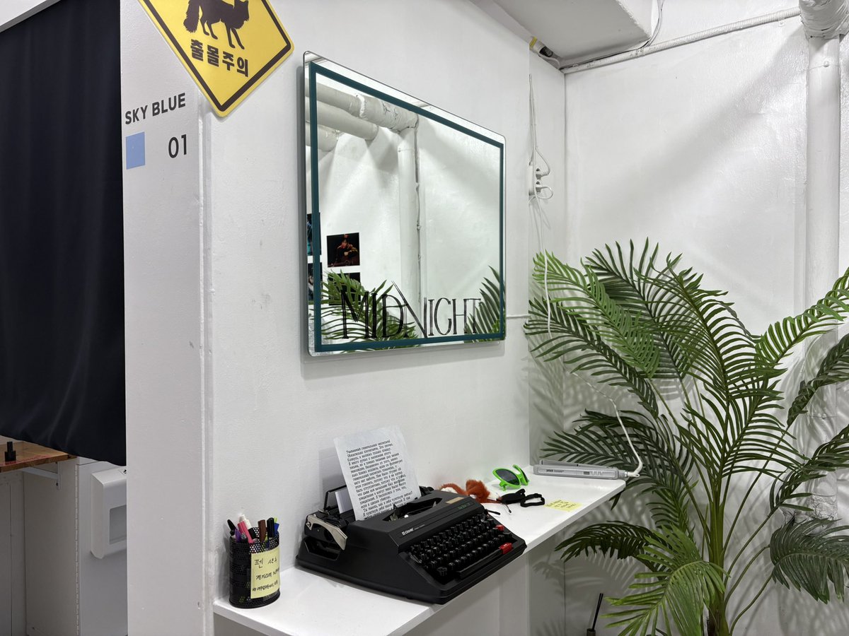 🦊 여우탐구동아리 🦊

✧･ﾟ: * 𝟸𝟶𝟸𝟼 𝚈𝙴𝙾𝙴𝚄𝙽-𝙳𝙰𝚈 * :･ﾟ✧

오늘부터 생일 프레임 이벤트가 시작됩니다
#여은 배우님의 생일을 함께 축하해주세요🦊

#낰낰낰_여우니가_찾아왔어
#여우탐구동아리_부원모집중
#여우니_귀_빠진날