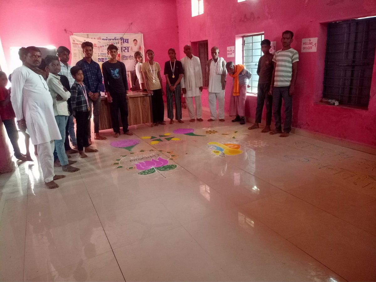 mission_yuva's tweet photo. ग्रामोदय से अभ्युदय मध्यप्रदेश का कार्यक्रम ग्रामपंचायत छापरी ठाकुर विकासखंड दमोह में ग्राम विकास प्रस्फुटन छापरी ठाकुर द्वारा म.प्र. जन अभियान परिषद दमोह की नवांकुर संस्था मिशन जन जागृति युवा मंडल समित�� के सहयोग से आयोजित किया गया। https://t.co/9Y4bRWv5sL