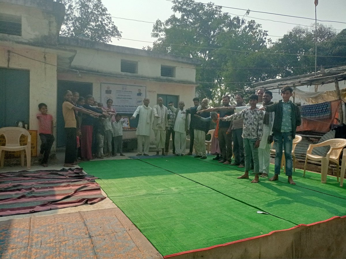 mission_yuva's tweet photo. ग्रामोदय से अभ्युदय मध्यप्रदेश का कार्यक्रम ग्रामपंचायत छापरी ठाकुर विकासखंड दमोह में ग्राम विकास प्रस्फुटन छापरी ठाकुर द्वारा म.प्र. जन अभियान परिषद दमोह की नवांकुर संस्था मिशन जन जागृति युवा मंडल समित�� के सहयोग से आयोजित किया गया। https://t.co/9Y4bRWv5sL