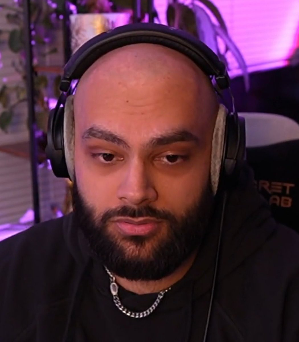 Dexerto's tweet image. Streamer BasimZB has admitted that he was "wrong" to remove Kingsman from his $40,000 Marvel Rivals event

"I made a decision based off of haste and misinformation ... there's no excuse, I deserve what comes out of this, 100%"