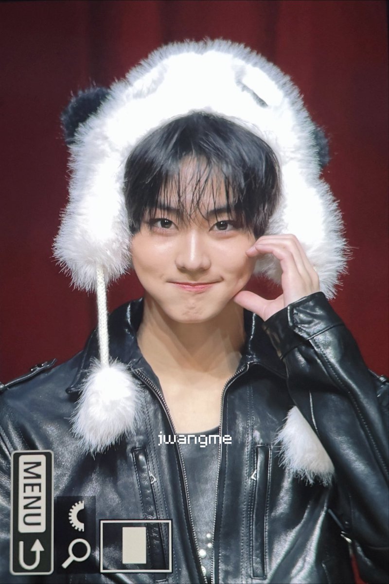 jwangme's tweet image. 260123 #정원 #JUNGWON 아기여워 🐼🩶🩶