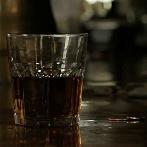 какой-то исконно выпендрежный стиль сегодня на задании, даже и не знаю что сказать