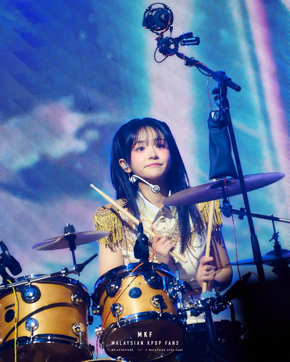 msiakpopfans's tweet photo. [📸] 260117 QWER 1ST WORLD TOUR <ROCKATION> in KUALA LUMPUR

#QWER #ROCKATION #QWERinKL #QWERinMY #ROCKATIONinKL #ROCKATIONinMY https://t.co/LT3HQ67jU3