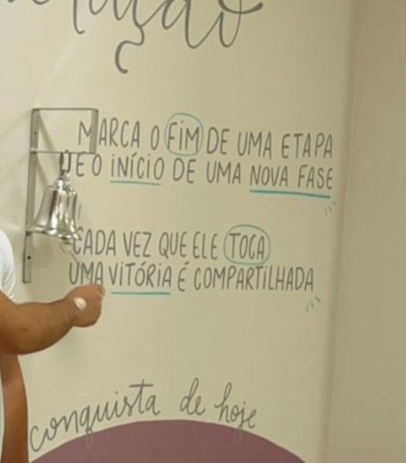Meu filho tocou o sino 

Hoje foi sua última quimioterapia 🙏🏻

Venceu o Câncer