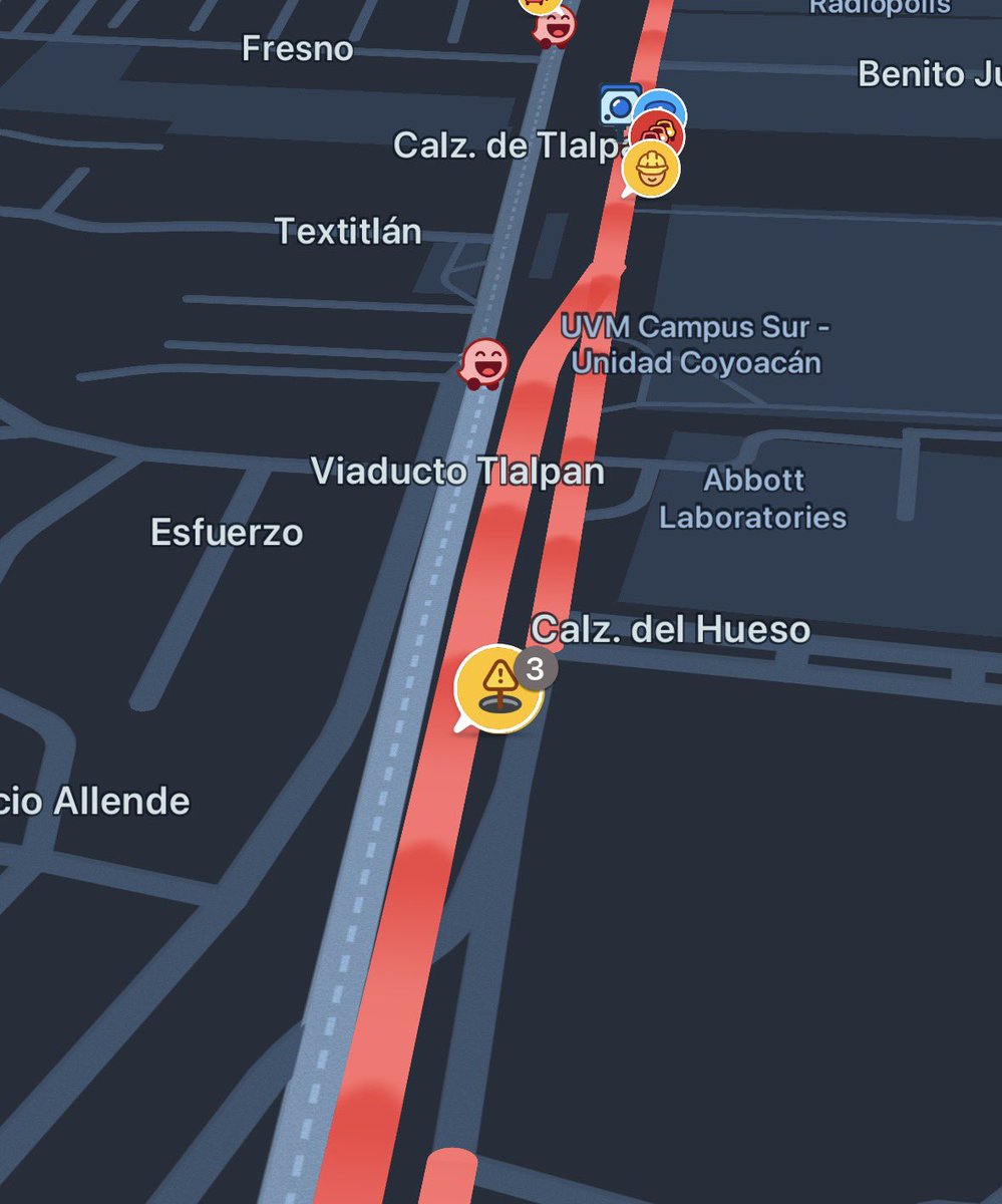 RafaelSalmones's tweet photo. Hola, @locatel_mx. Entiendo que con uds. se puede reportar baches.
Este en el puente de incorporación desde Viaducto Tlalpan a Calzada de  Tlalpan, de sur a norte, tiene semanas creciendo. Reitero: es en un puente.
¿Pueden dar aviso a quien corresponda? El riesgo crece día a día https://t.co/HKjem05HJT