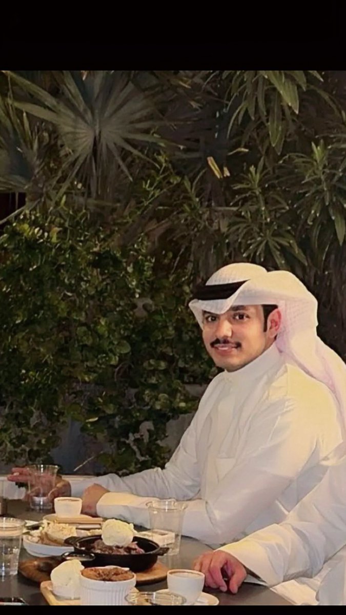 لو يستقرّ الماء على مفصل الكوع 
ما يستقرّ المال في راحتينه