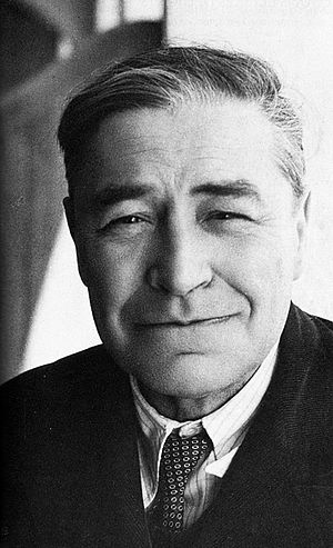 armengol1714's tweet photo. Frases de Josep Pla. #JosepPla
"A mi m'hagués agradat viure en un país constituït i en una societat perfectament formada, lleugerament hipòcrita, tolerant, agradable.
Penseu que l'única manera d'evitar que la gent no es baralli és utilitzar un punt d'hipocresia."
Sensacional la visió d'aquest homenot savi!