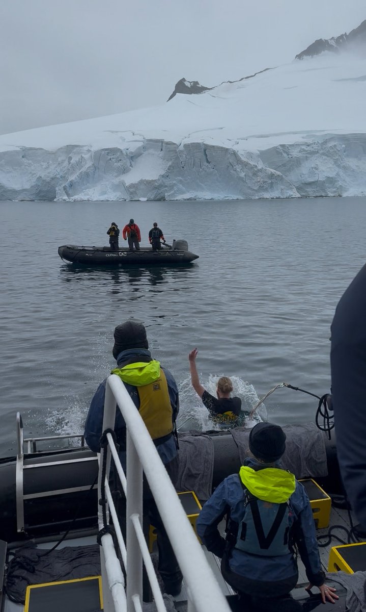 Paul Hanson tweet media