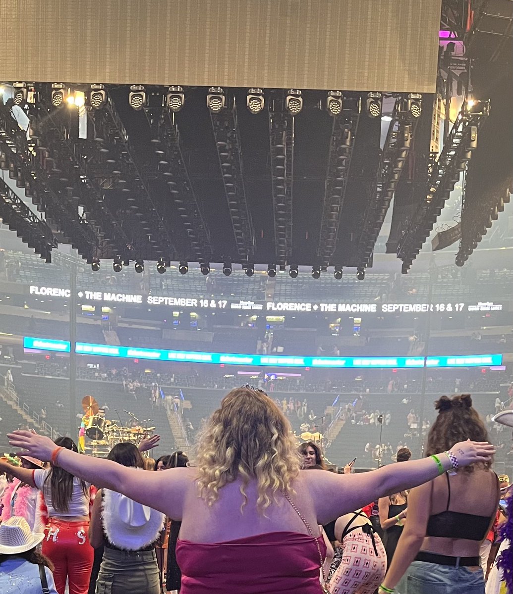 finelinescience's tweet image. WE BELONG TOGETHER 🫶🏻 @Harry_Styles