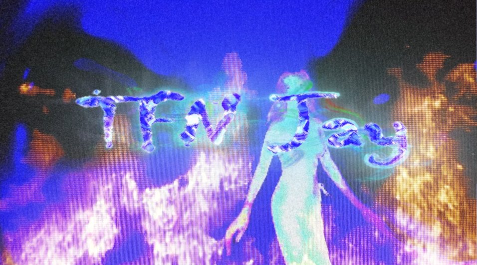 Stage visuals for an ug artist