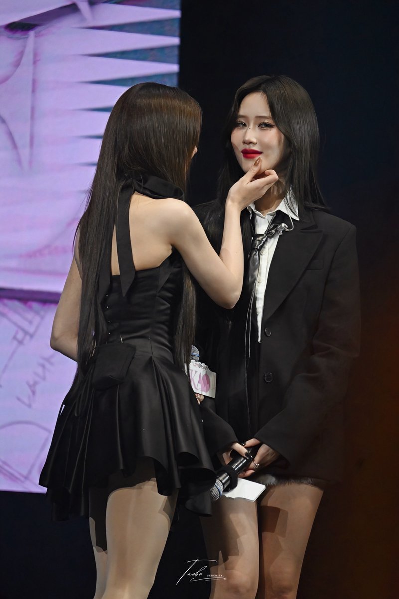 Taebe0309's tweet image. 𝑟𝑎𝑝𝑖𝑑 ℎ𝑒𝑎𝑟𝑡𝑏𝑒𝑎𝑡🫣

FIRST FANMEETING IN TAIPEI
#KaoJaneFMinTaipei
#KaoJaneJaneKao #เก้าเจนเจนเก้า #9779s
#janeeyeh #supassra_sp
@Kaosupassara9 @janeeeyeh