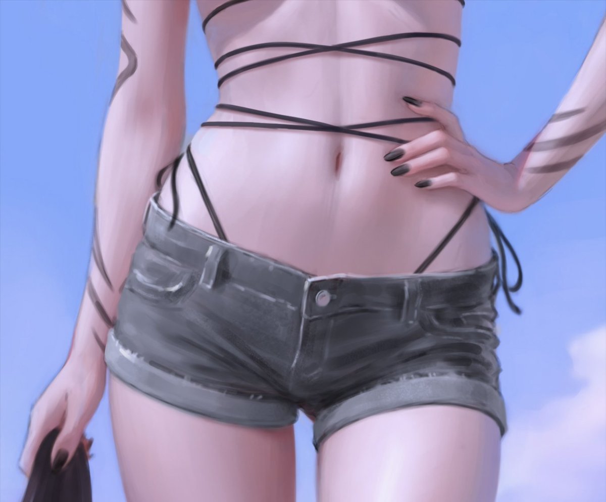 fivegarret5's tweet image. belly = pure art