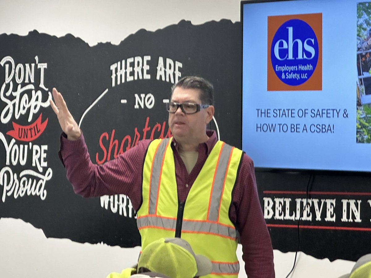 Impact4800's tweet image. At Impact we take SAFETY SERIOUS…
Today is safety day for our installers &amp;amp; fabricators.
Thank You to @tristatesign 
Member Steve Bell &amp;amp; EHS Safety 
#safetyfirst #AnySignAnywhere