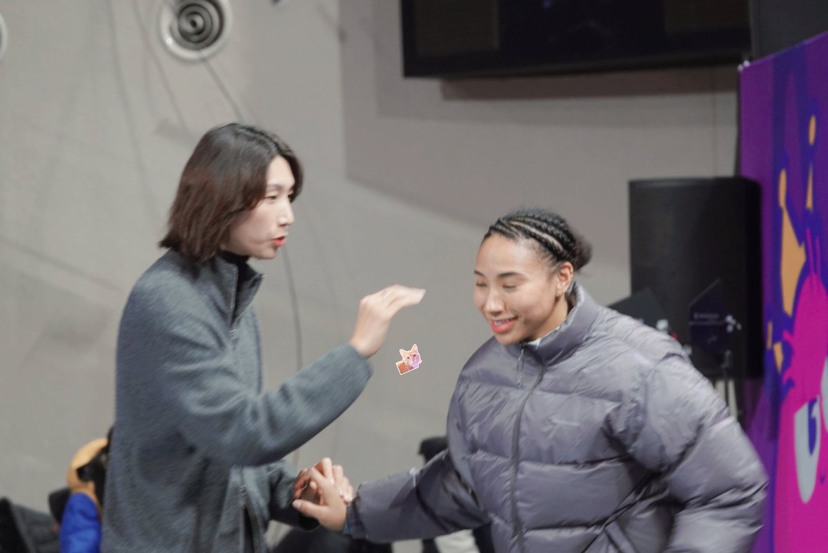 260123 흥국지에스
오랜만에 레이나랑💖🥹
#김연경 #레이나