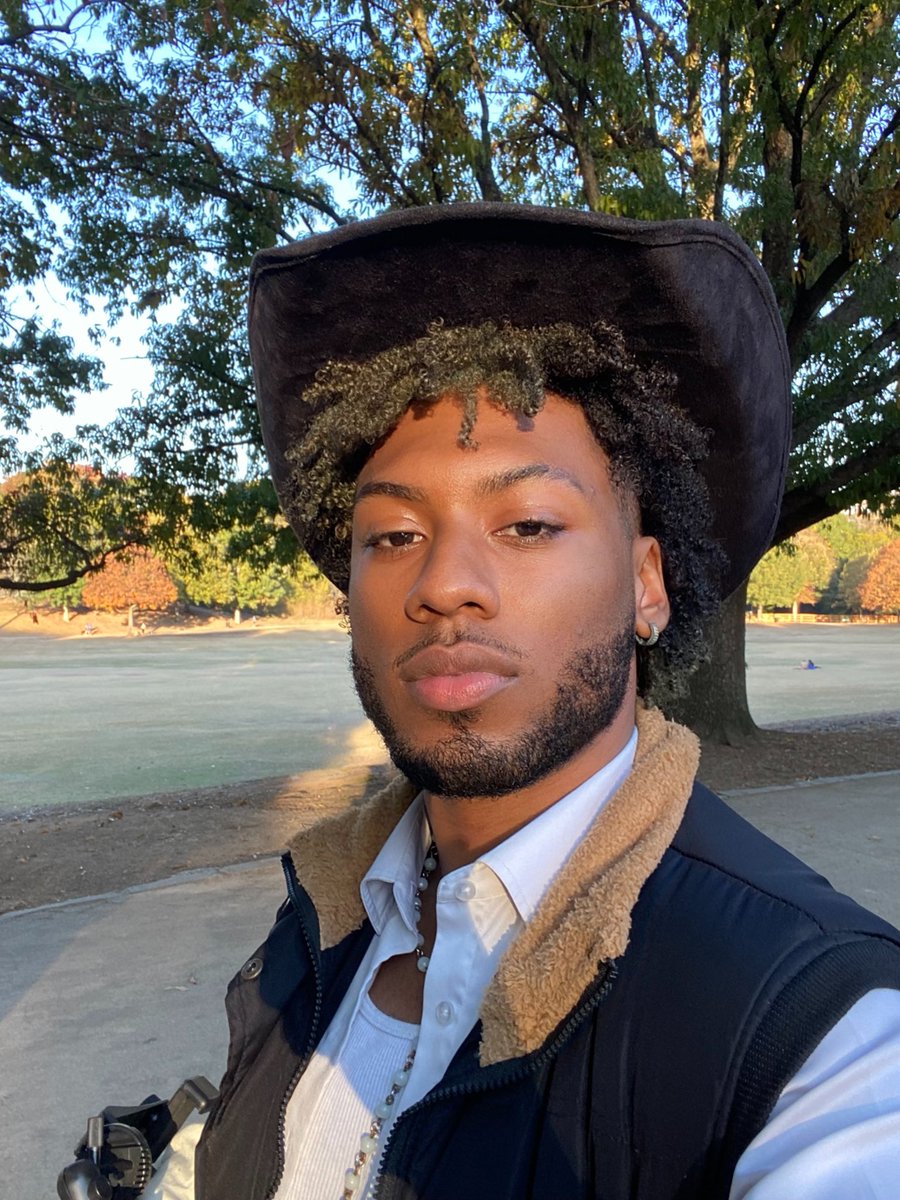 jadonli's tweet photo. @VelvetHazel_ 🤠 https://t.co/xaTOAWxqrF