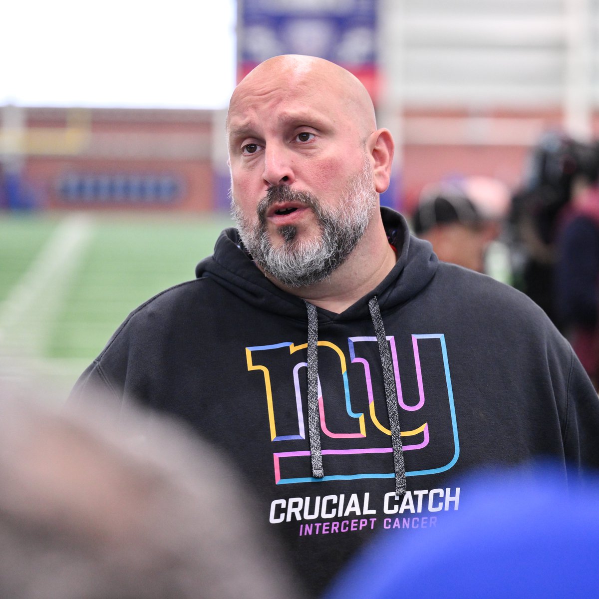 MySportsUpdate's tweet photo. #Giants OL coach Carmen Bricillo is not expected to be retained by new HC John Harbaugh, per @NYPost_Schwartz.

Bricillo was widely praised for the work he did with the offensive line, but Harbaugh appears to be looking in a different direction. https://t.co/mtTVZsMDKt