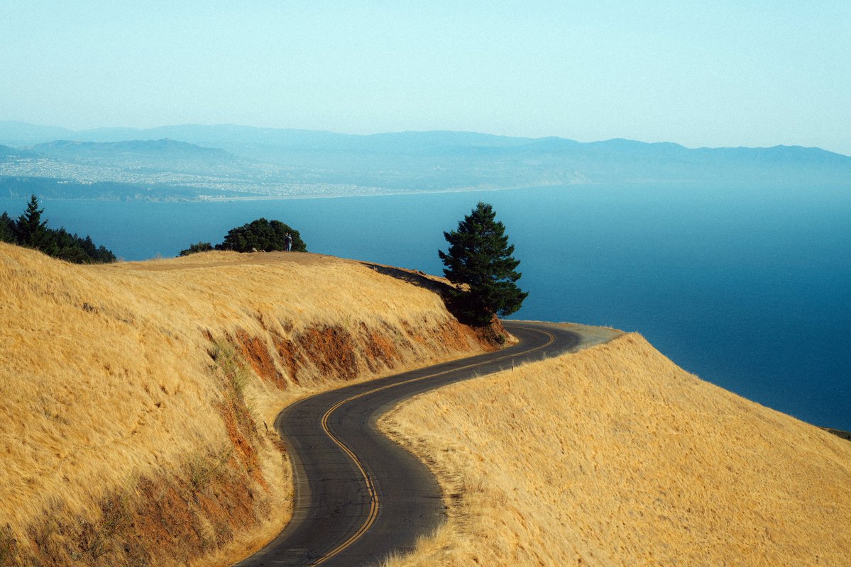 michaelboegl's tweet image. california love