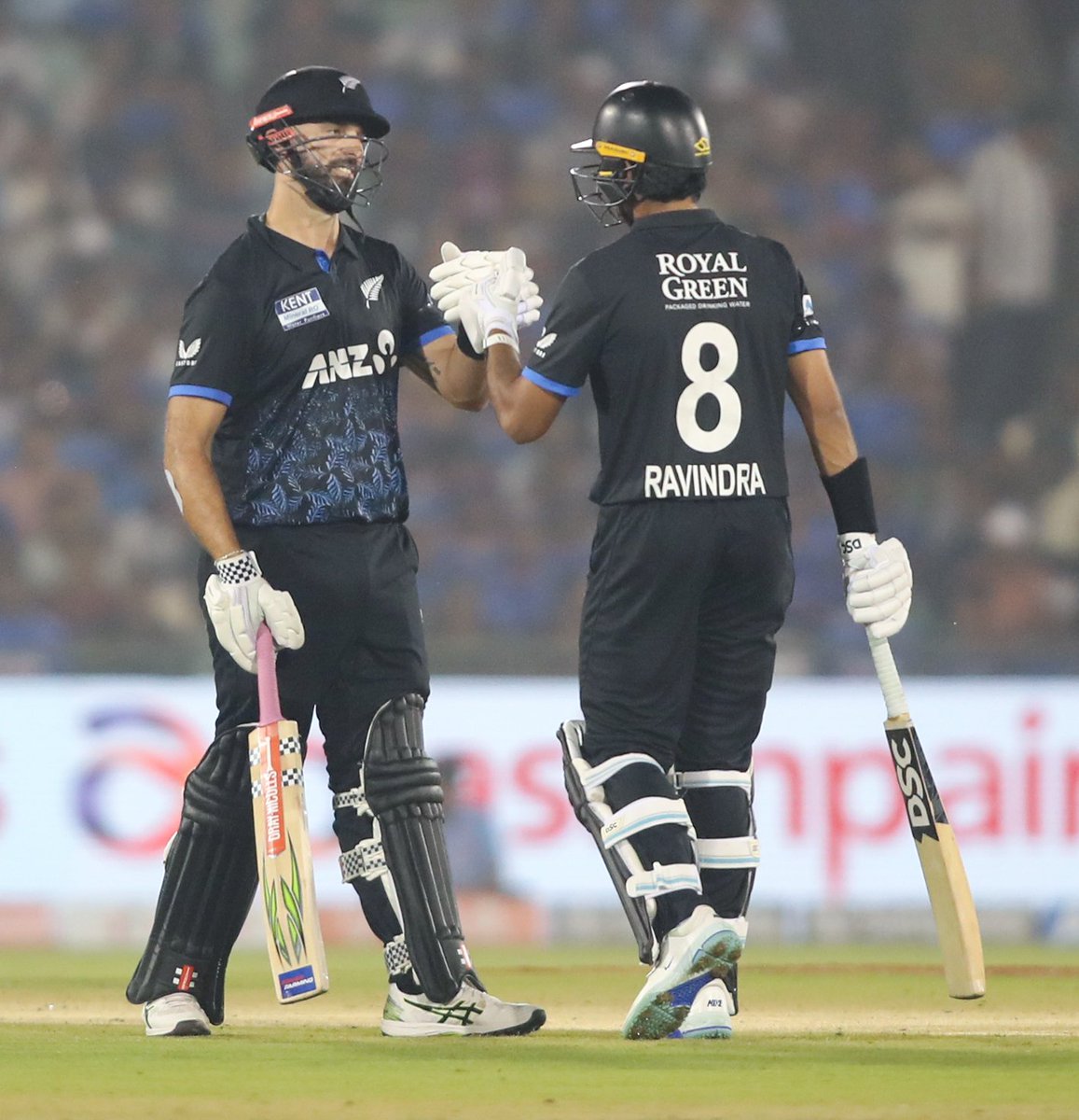 Indsamachar's tweet image. 𝐈𝐧𝐝𝐢𝐚 𝐯𝐬 𝐍𝐞𝐰 𝐙𝐞𝐚𝐥𝐚𝐧𝐝: 𝟐𝐧𝐝 𝐓𝟐𝟎𝐈

India beat New Zealand by 7 wickets

Final Score: 

NZ 208/6(20)
IND 209/3(15.2)

📍Raipur 

| #TeamIndia | #INDvNZ | #NZvIND |